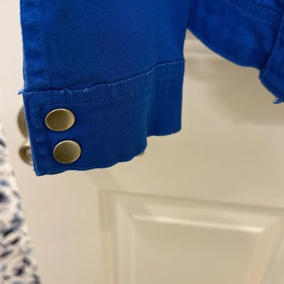 Dressbarn Vibrant Blue Jean Jacket. Size 1X - Picture 4 of 9